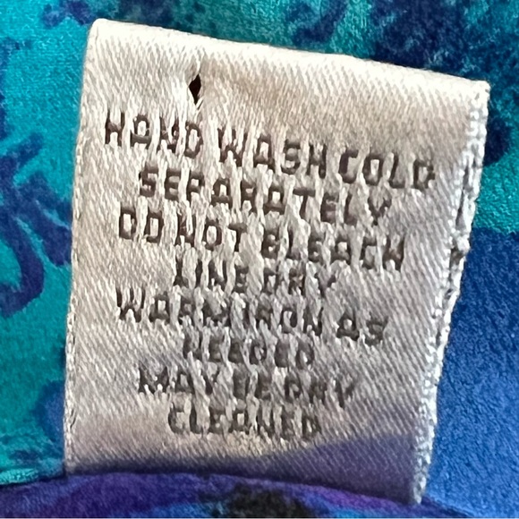 Chico’s Women’s Multi Color Button Front Semi-Sheer Silk Blouse Size 2=XL/16 EUC - Picture 10 of 13